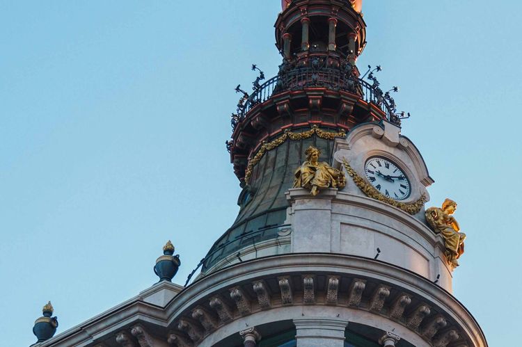 VAR Capital : Madrid Travel Guide